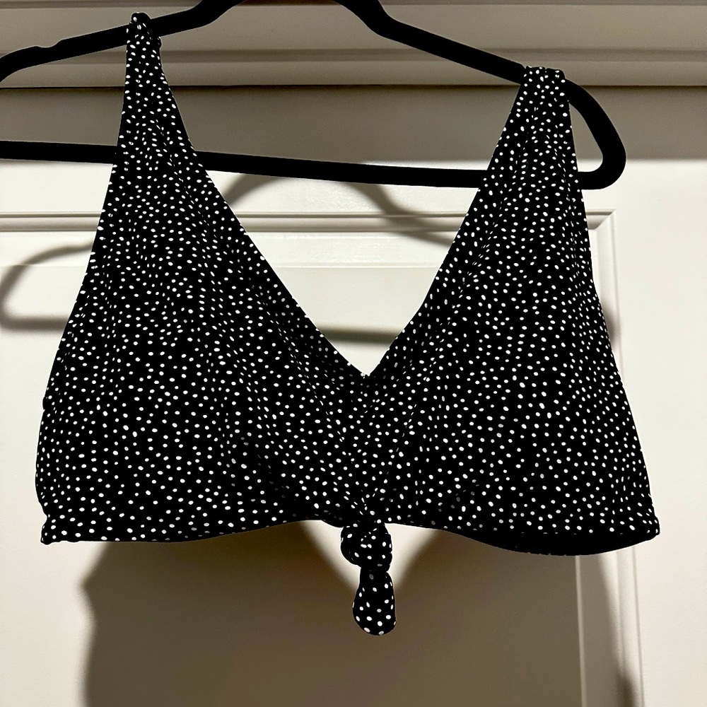 Black & white polka dot bikini top